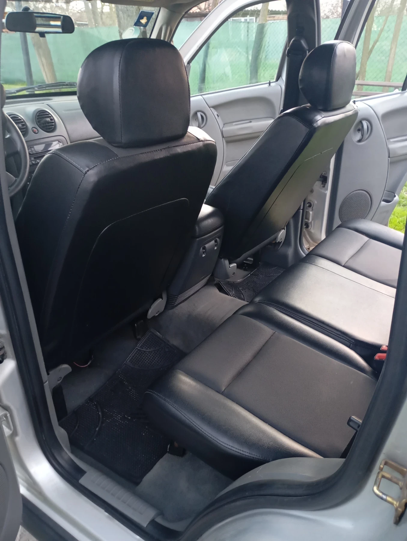 Jeep Cherokee 2.8crd, снимка 12 - Автомобили и джипове - 54308969