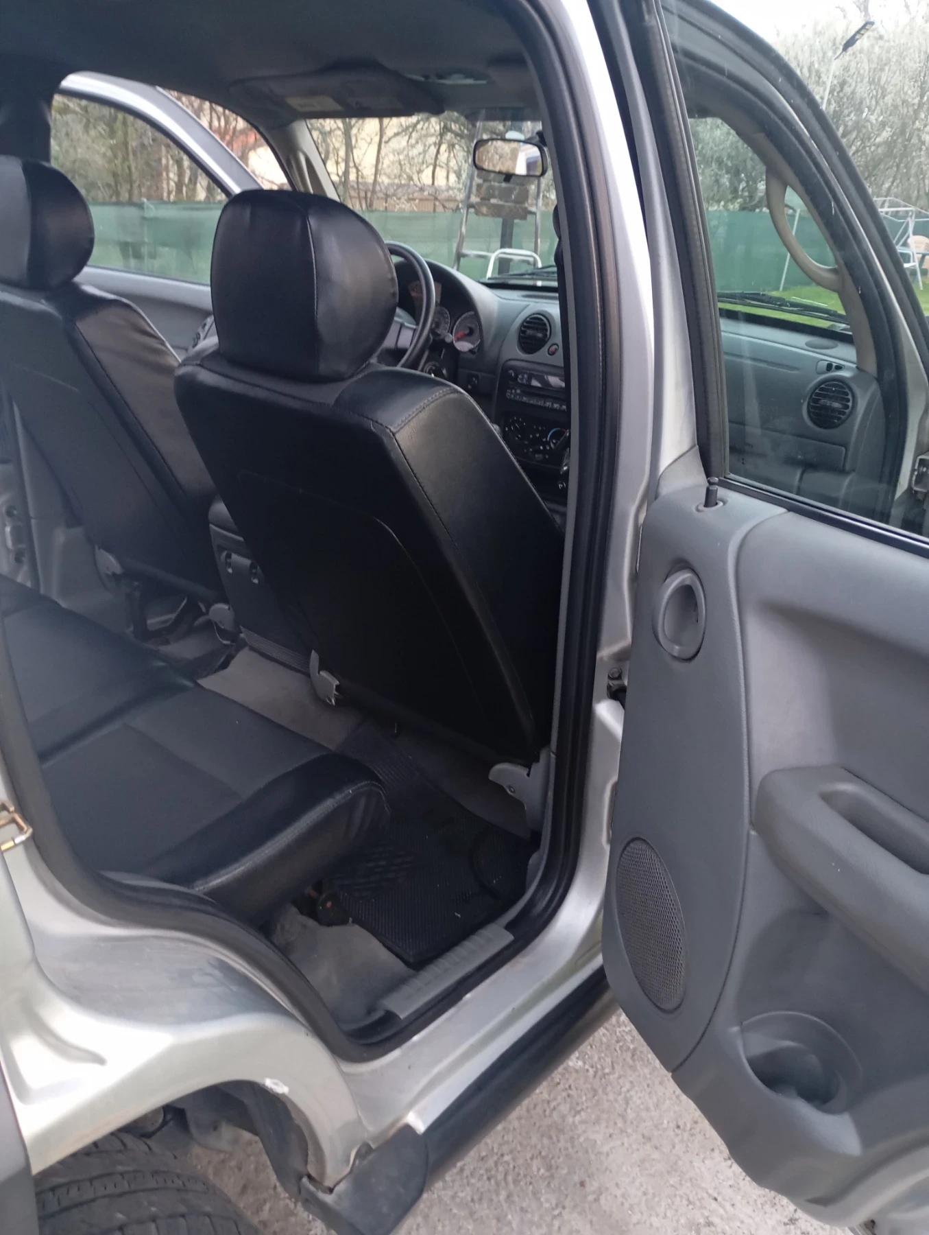 Jeep Cherokee 2.8crd, снимка 15 - Автомобили и джипове - 54308969