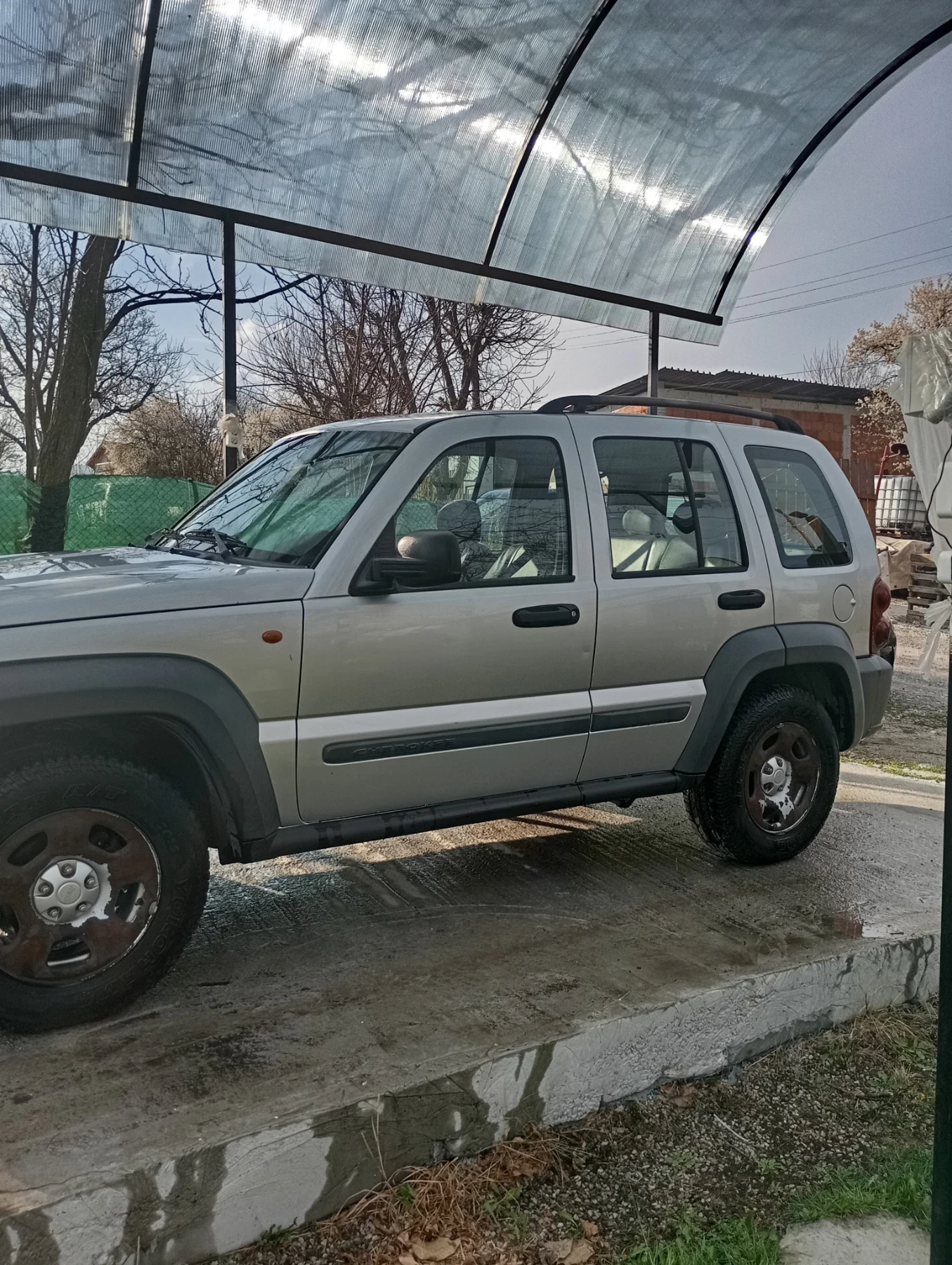 Jeep Cherokee 2.8crd, снимка 4 - Автомобили и джипове - 54308969