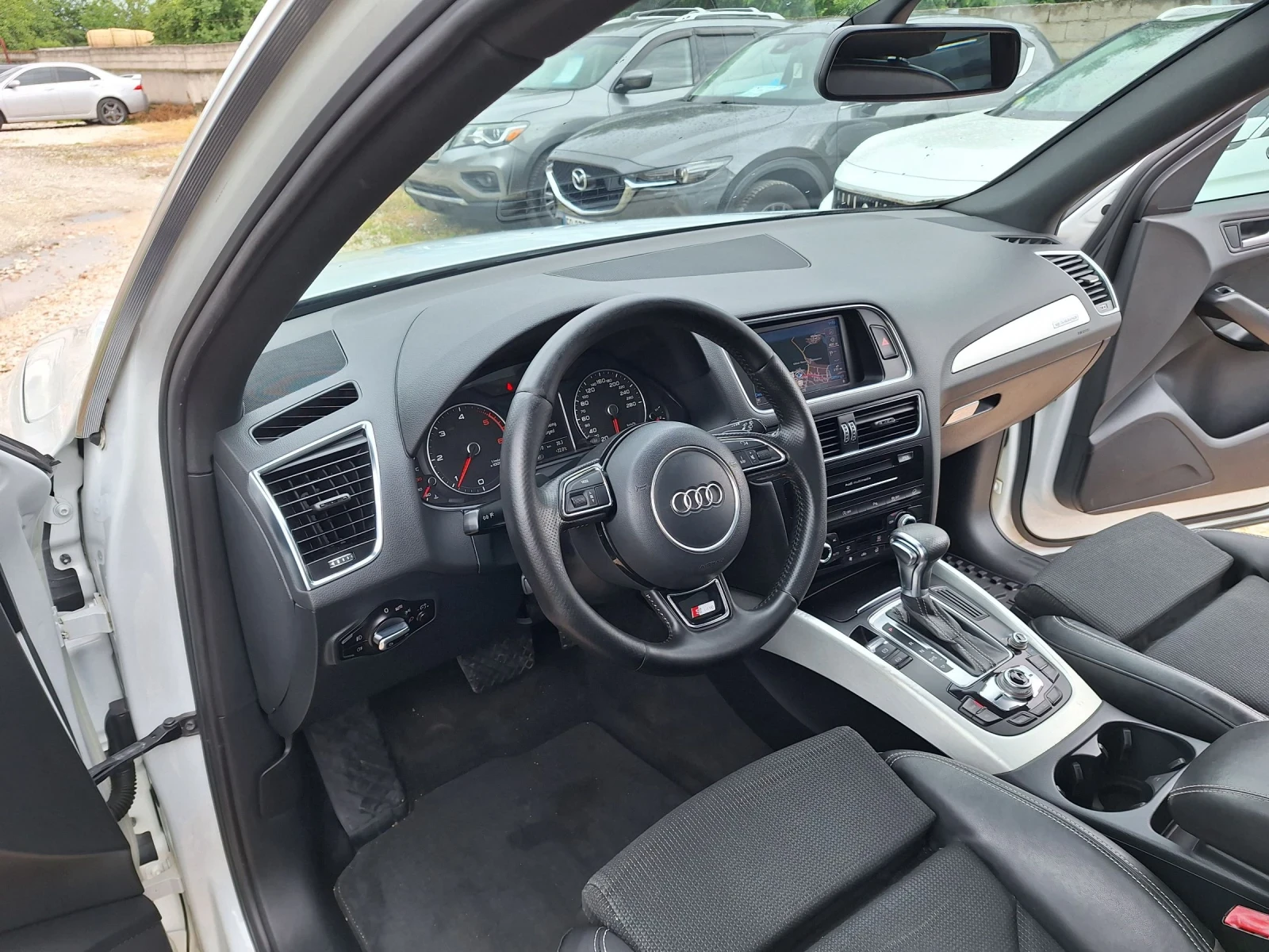 Audi Q5 2.0TDI* S-LINE/Фейслифт/Ксенон/Нави/Автомат/4х4/, снимка 9 - Автомобили и джипове - 55189785