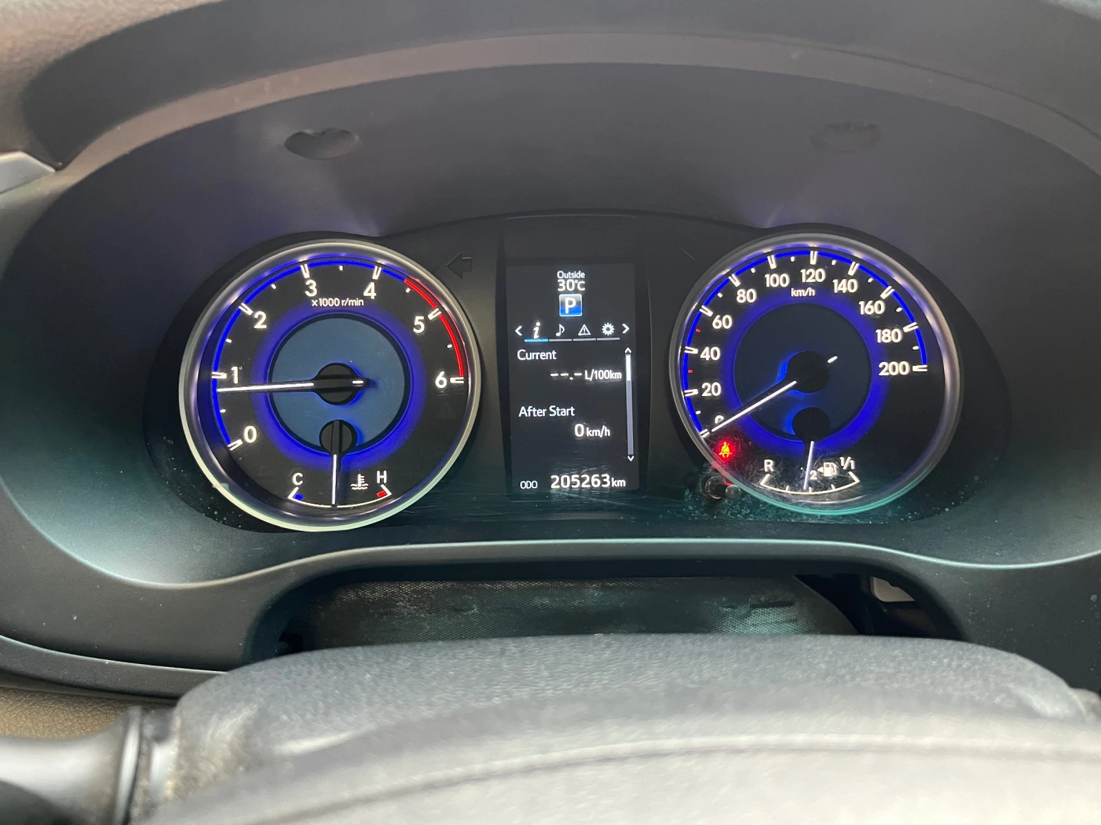 Toyota Hilux, снимка 11 - Автомобили и джипове - 55345731
