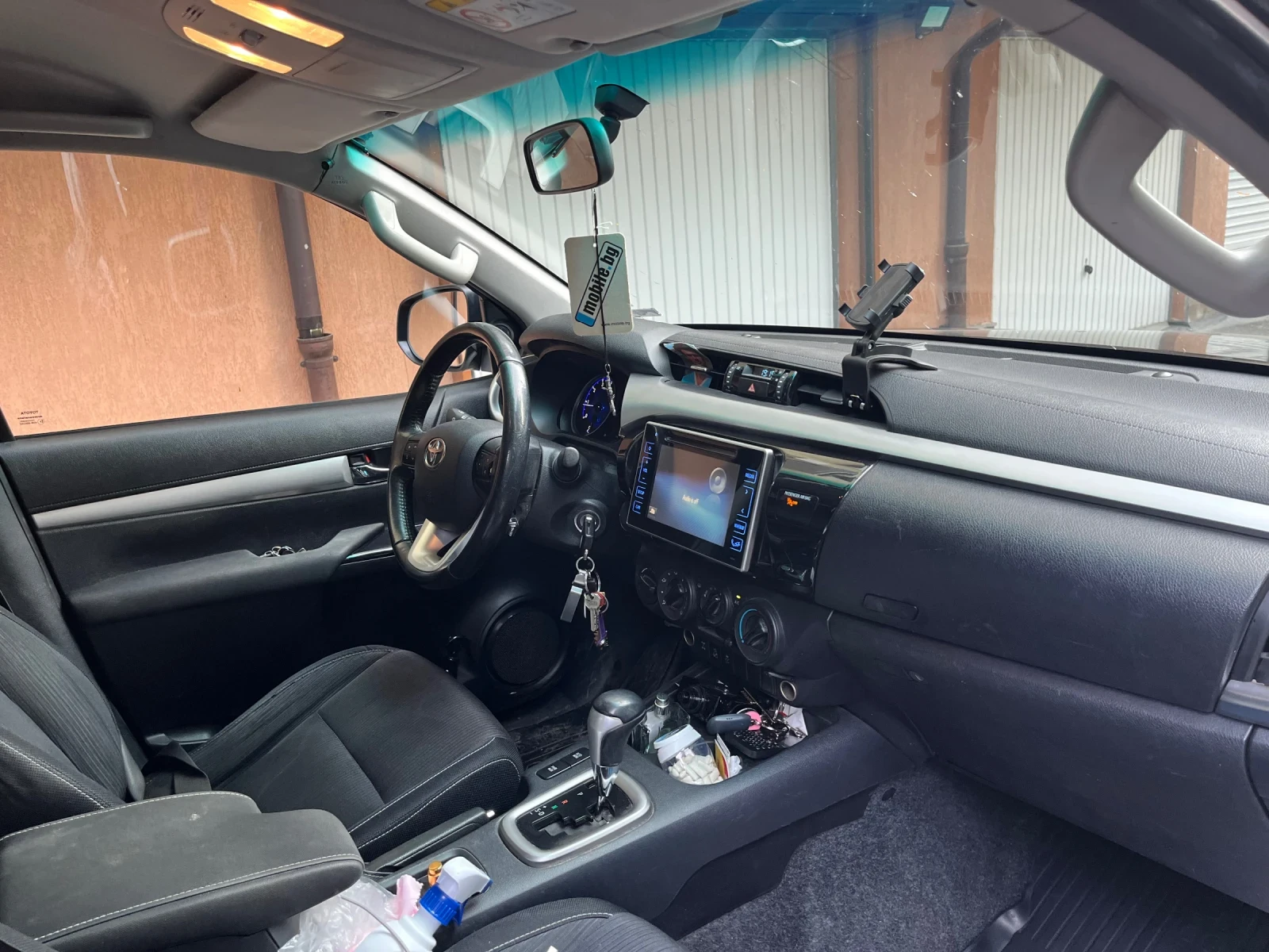 Toyota Hilux, снимка 16 - Автомобили и джипове - 55345731