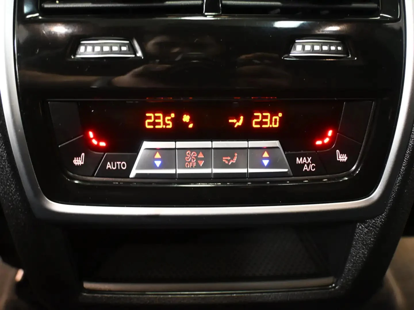 BMW X5 40i ���� �� �������� ����������� & ���������� | Mobile.bg � ����������� 12