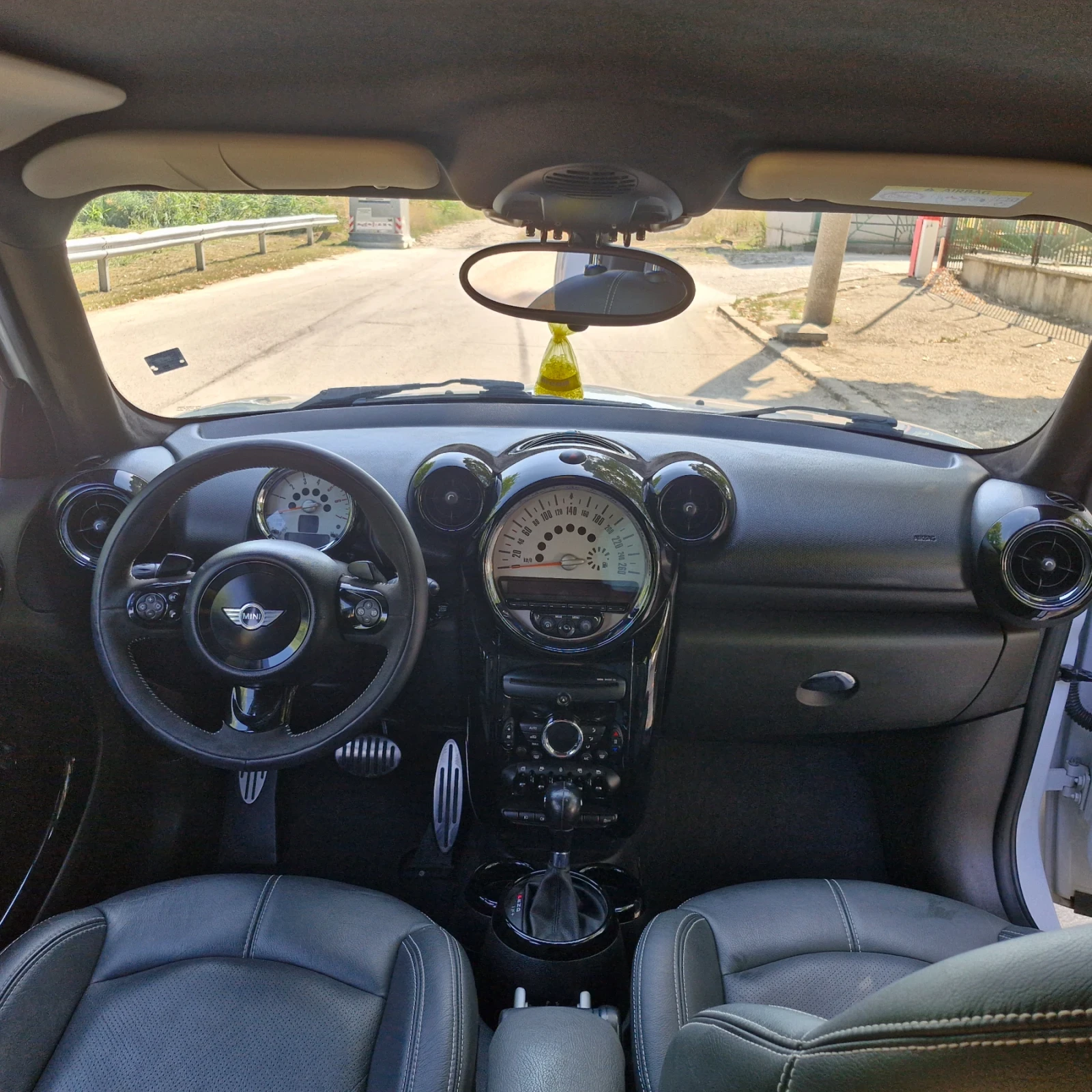 Mini Countryman, снимка 11 - Автомобили и джипове - 55661422