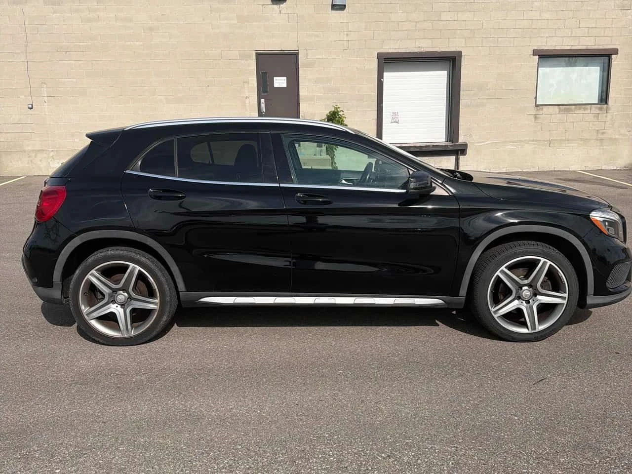 Mercedes-Benz GLA 250 * CARFAX * ОПЦИЯ ЗА ФИНАНСИРАНЕ , снимка 3 - Автомобили и джипове - 55723364