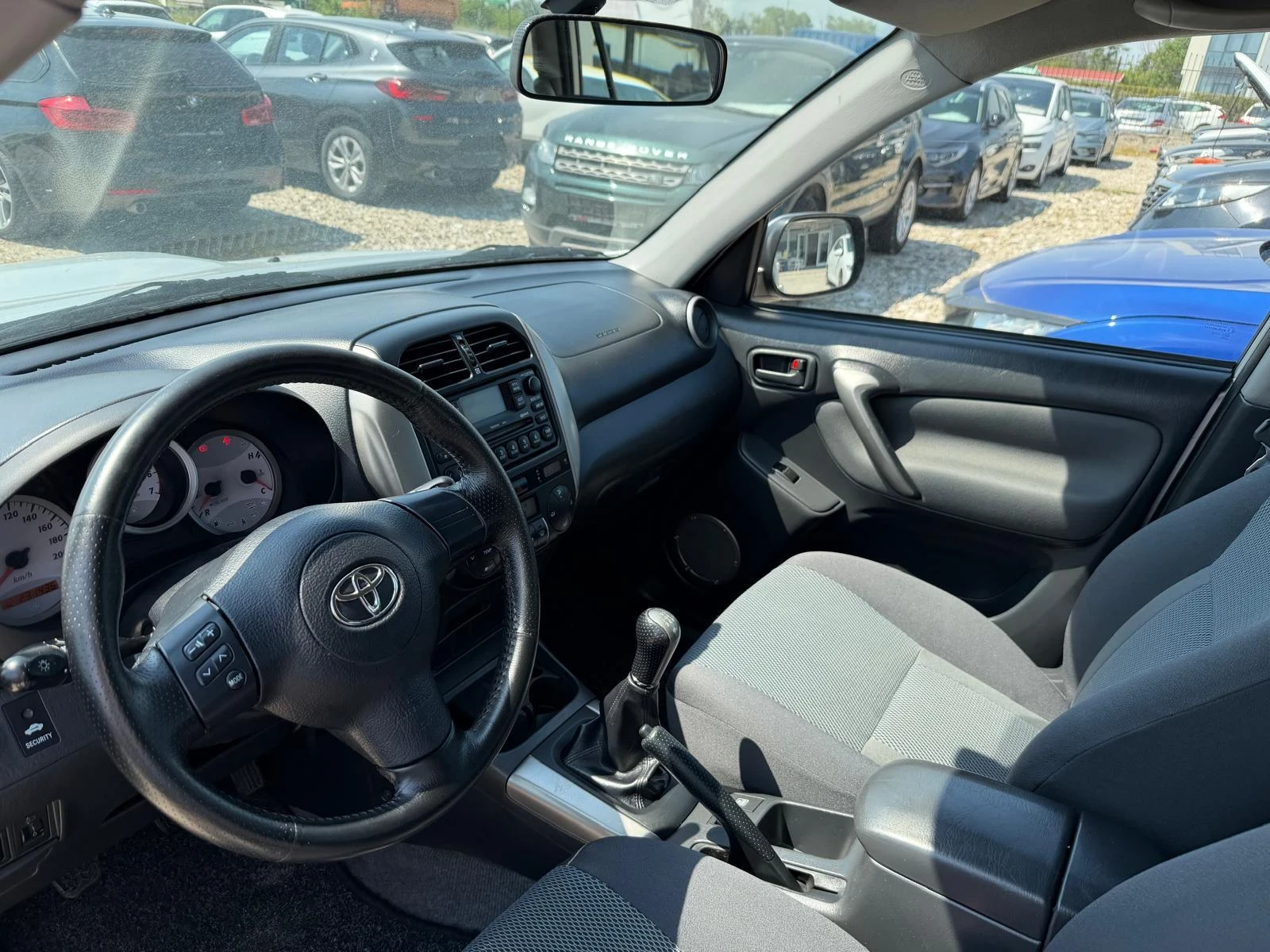 Toyota Rav4 2.0 D4D , снимка 9 - Автомобили и джипове - 55847016