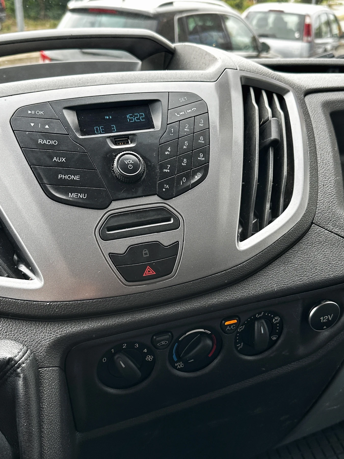 Ford Transit 2.0TDCi/ КЛИМА - изображение 9