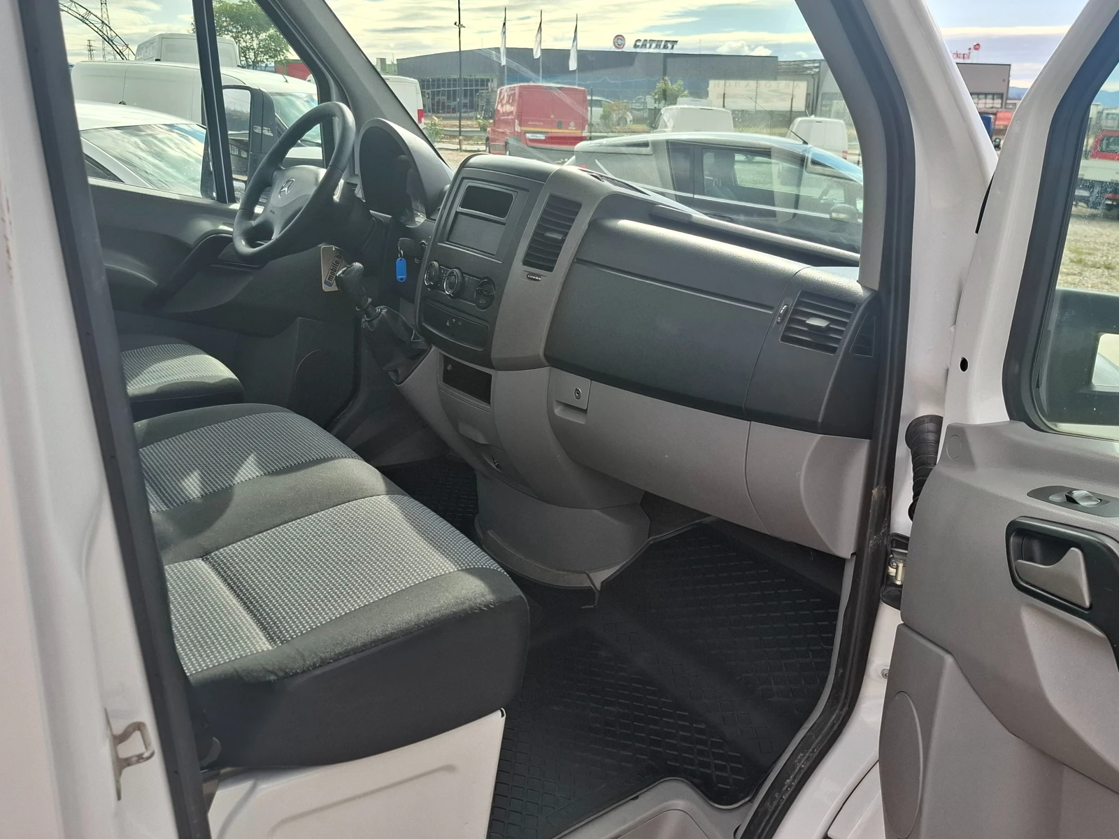 Mercedes-Benz Sprinter 413 До3.5т/Maxi/Euro5/Клима - изображение 9