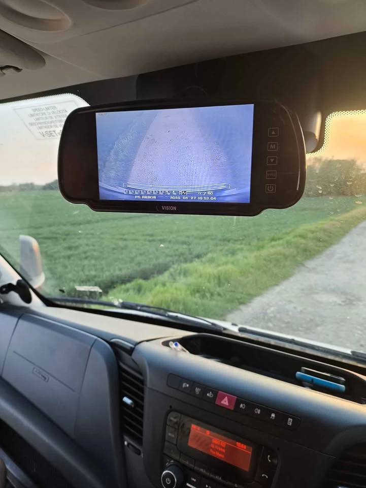 Iveco Daily Камион фургон 70C180, 6 метра, с хидравлична рампа - изображение 6