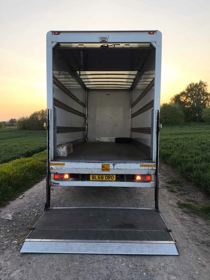 Iveco Daily Камион фургон 70C180, 6 метра, с хидравлична рампа - изображение 10