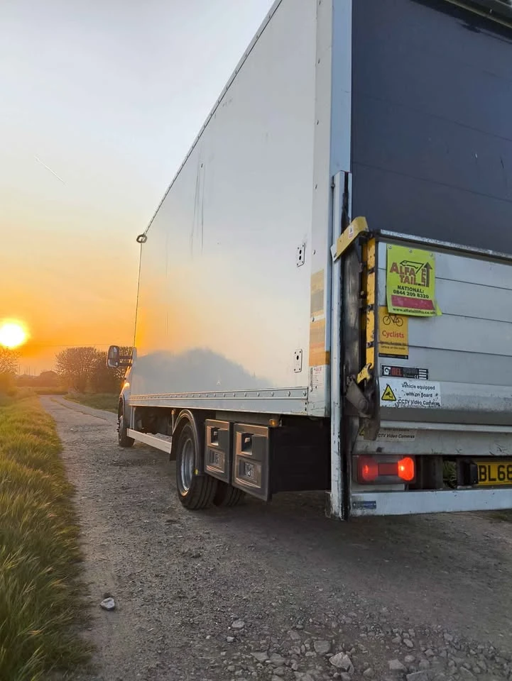 Iveco Daily Камион фургон 70C180, 6 метра, с хидравлична рампа - изображение 8