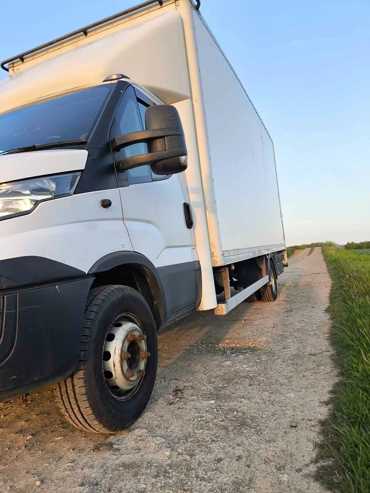 Iveco Daily Камион фургон 70C180, 6 метра, с хидравлична рампа - изображение 2