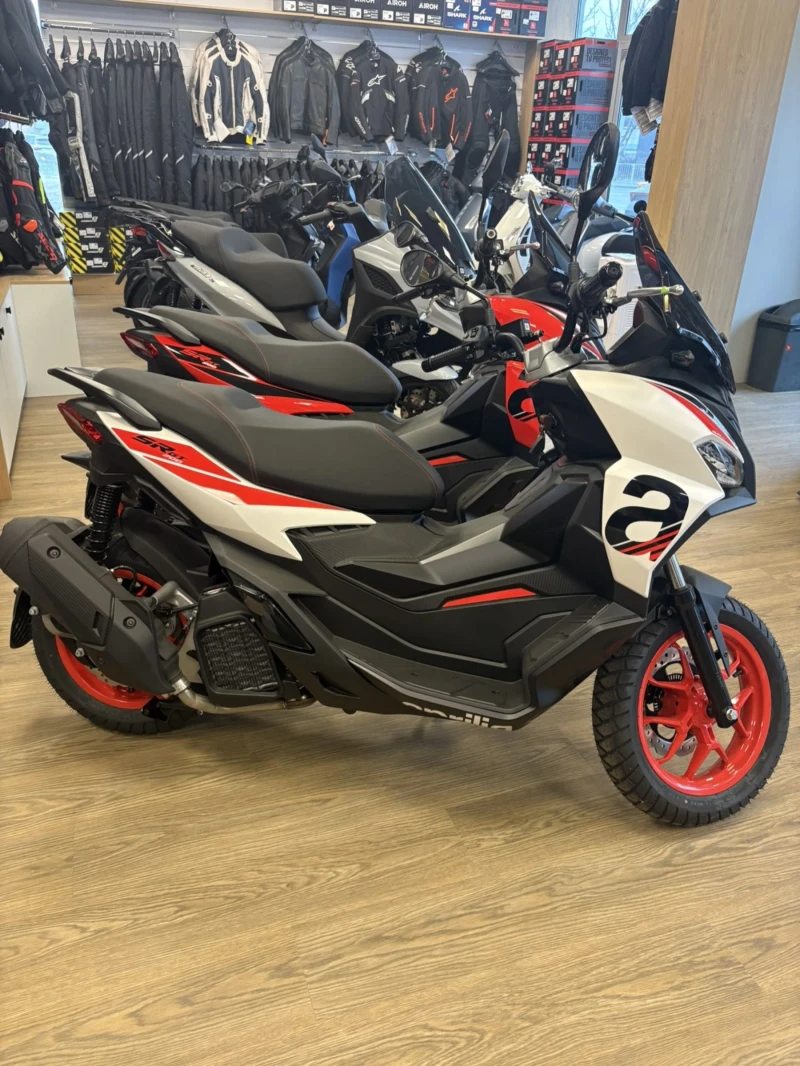 Aprilia Sr Sr Gt sport 200 лизинг, снимка 4 - Мотоциклети и мототехника - 53284575