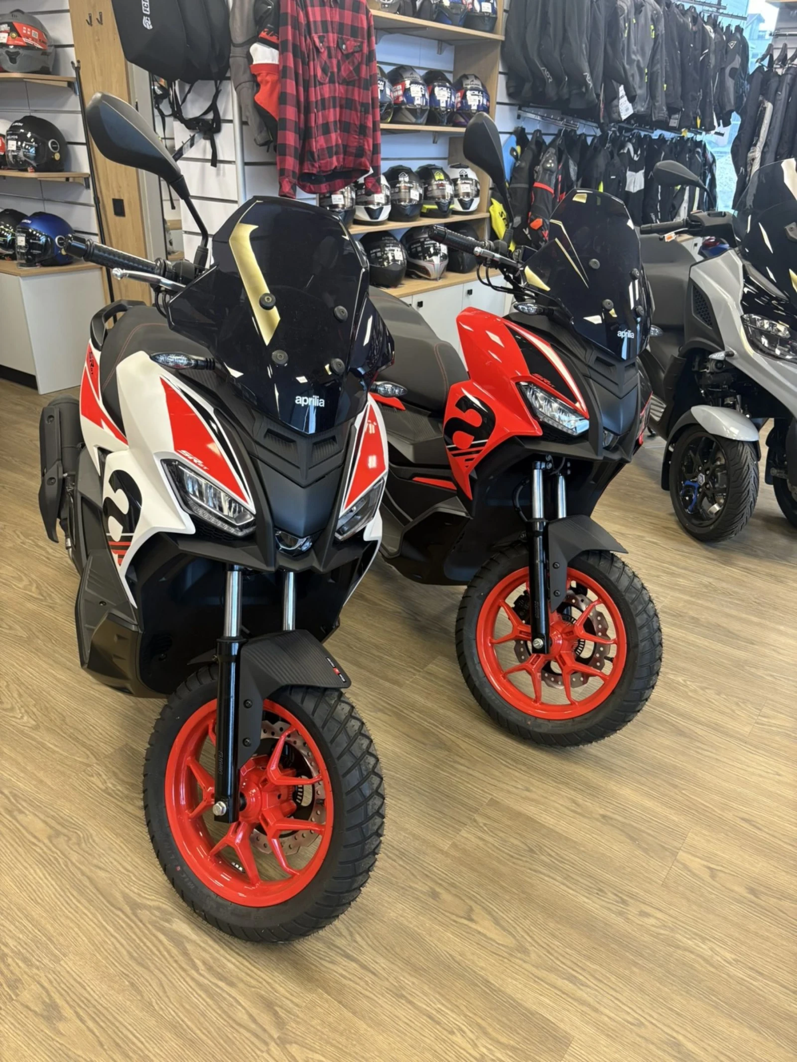 Aprilia Sr Sr Gt sport 200 лизинг, снимка 1