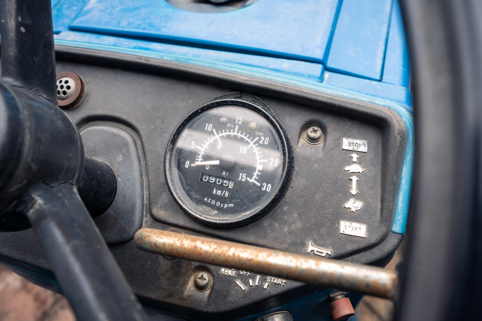  Mitsubishi D2050FD | Mobile.bg   13