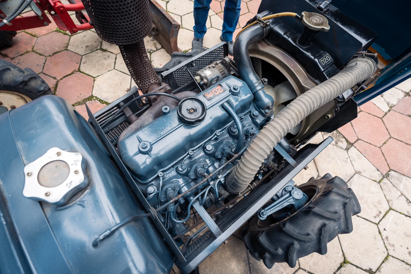  Mitsubishi D2050FD | Mobile.bg   14