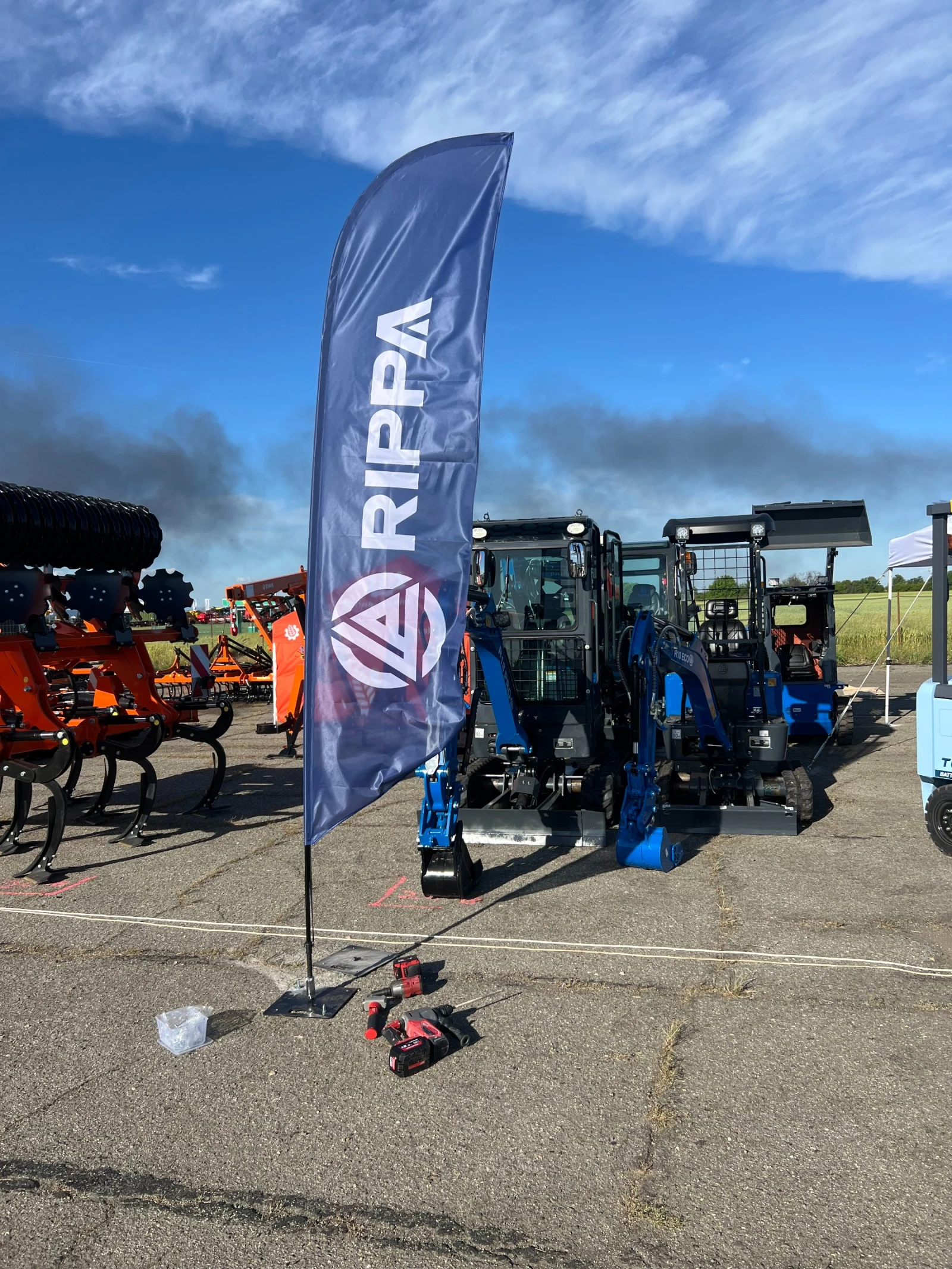 ����� Rippa R10 | ����������� �� �������� | ��� | Mobile.bg � ����������� 16