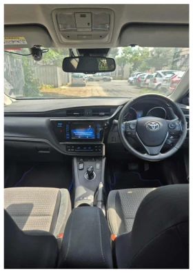 Toyota Auris, снимка 10