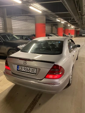 Mercedes-Benz E 220, снимка 8