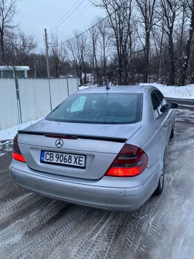 Mercedes-Benz E 220, снимка 3