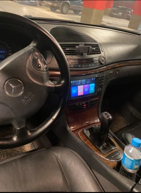 Mercedes-Benz E 220, снимка 11