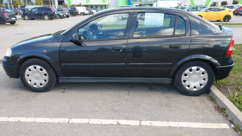 Opel Astra, снимка 1 - Автомобили и джипове - 47581720