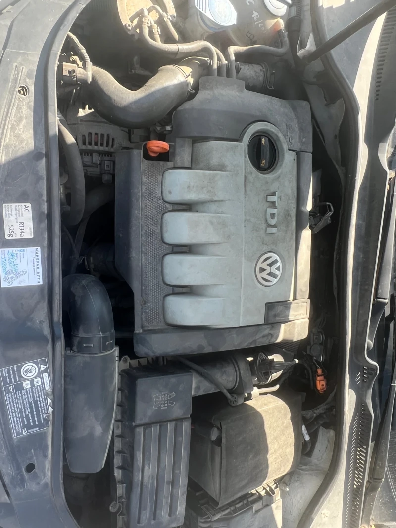 VW Golf, снимка 4 - Автомобили и джипове - 48015980