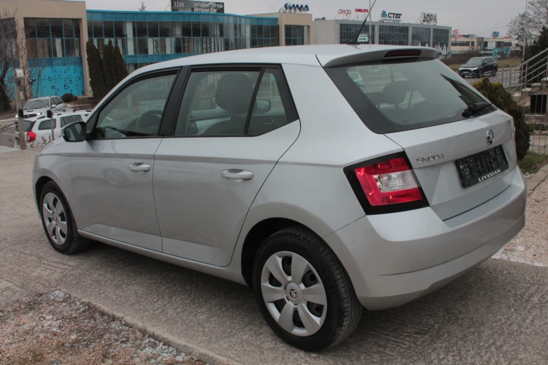 Skoda Fabia, снимка 5 - Автомобили и джипове - 49024439