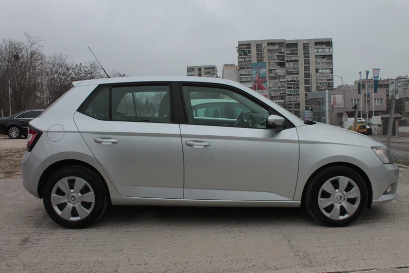 Skoda Fabia, снимка 3 - Автомобили и джипове - 49024439