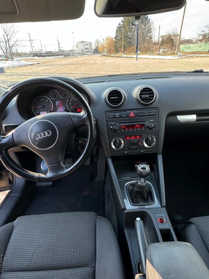 Audi A3 8P 2.0TDI, снимка 8 - Автомобили и джипове - 49319907