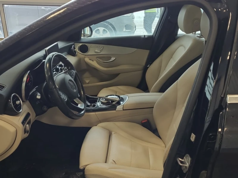 Mercedes-Benz C 300 * CARFAX * ЦЕНА ДО БГ, снимка 5 - Автомобили и джипове - 52791389