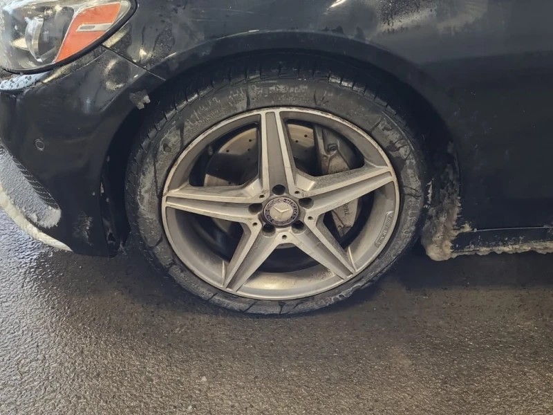 Mercedes-Benz C 300 * CARFAX * ЦЕНА ДО БГ, снимка 8 - Автомобили и джипове - 52791389