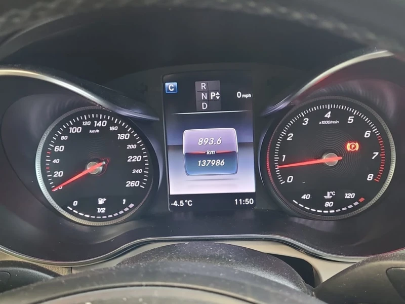 Mercedes-Benz C 300 * CARFAX * ЦЕНА ДО БГ, снимка 11 - Автомобили и джипове - 52791389