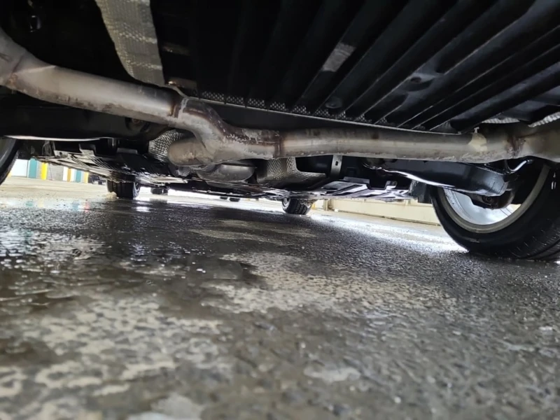 Mercedes-Benz C 300 * CARFAX * ЦЕНА ДО БГ, снимка 16 - Автомобили и джипове - 52791389