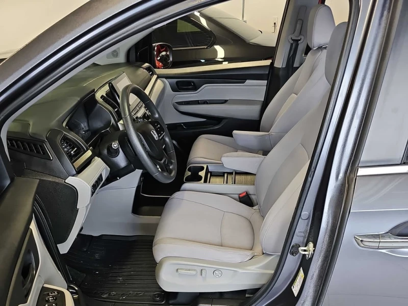 Honda Odyssey Auto  CARFAX, снимка 5 - Автомобили и джипове - 53286431