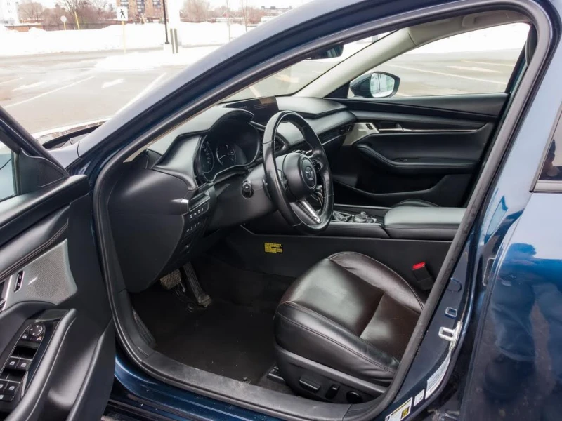 Mazda 3 GT* AWD with Turbo* АвтоКредит* (ЦЕНА ДО БГ), снимка 7 - Автомобили и джипове - 53500056