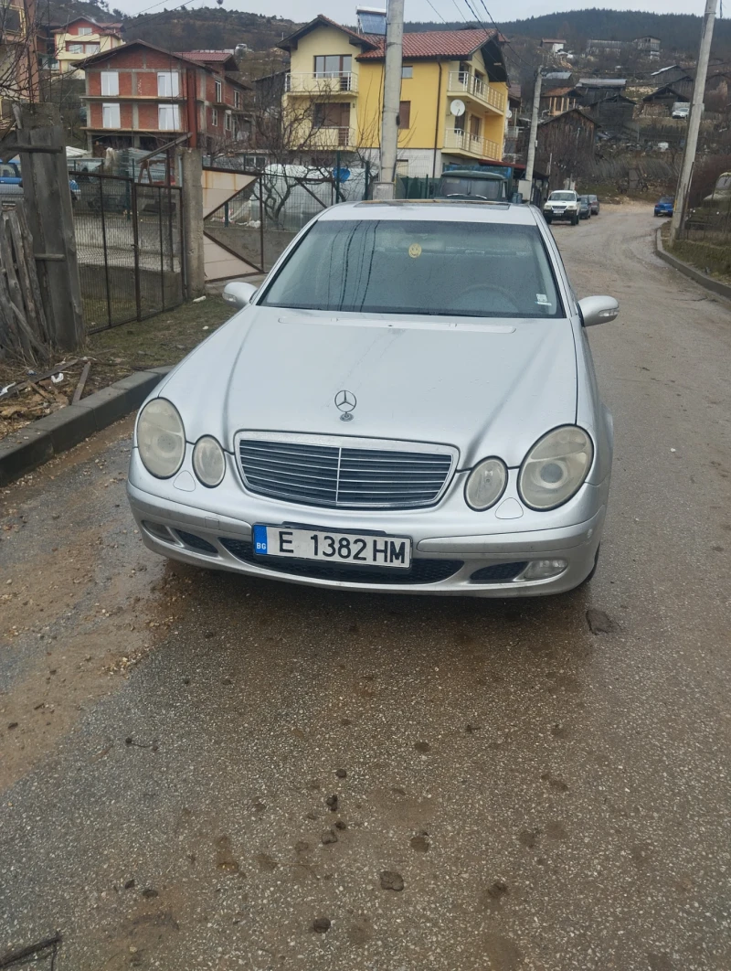 Mercedes-Benz E 220