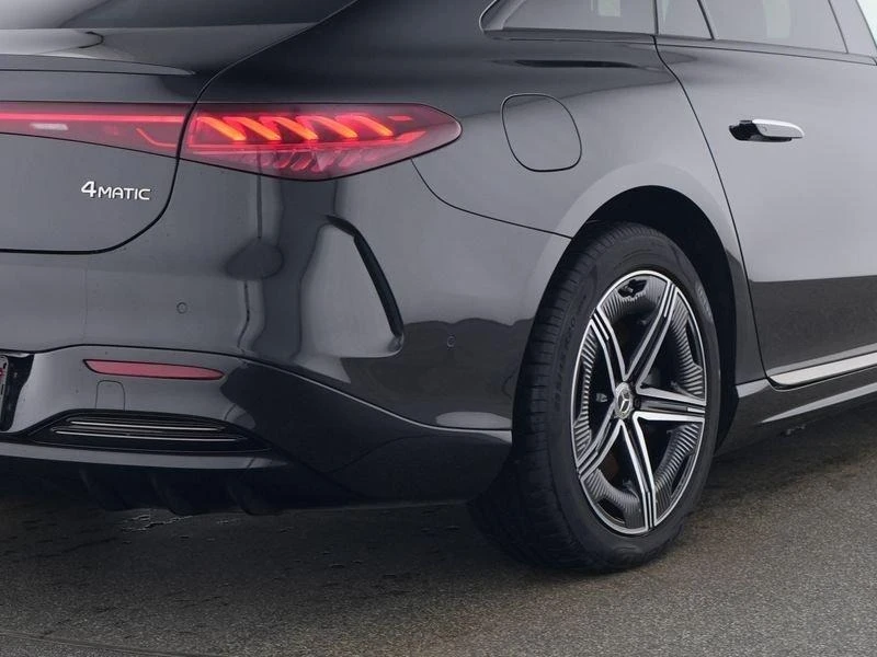 Mercedes-Benz EQS 450+ /AMG/4-MATIC/HYPERSCREEN/125kWh/BURM/PANO/360, снимка 5 - Автомобили и джипове - 52934396