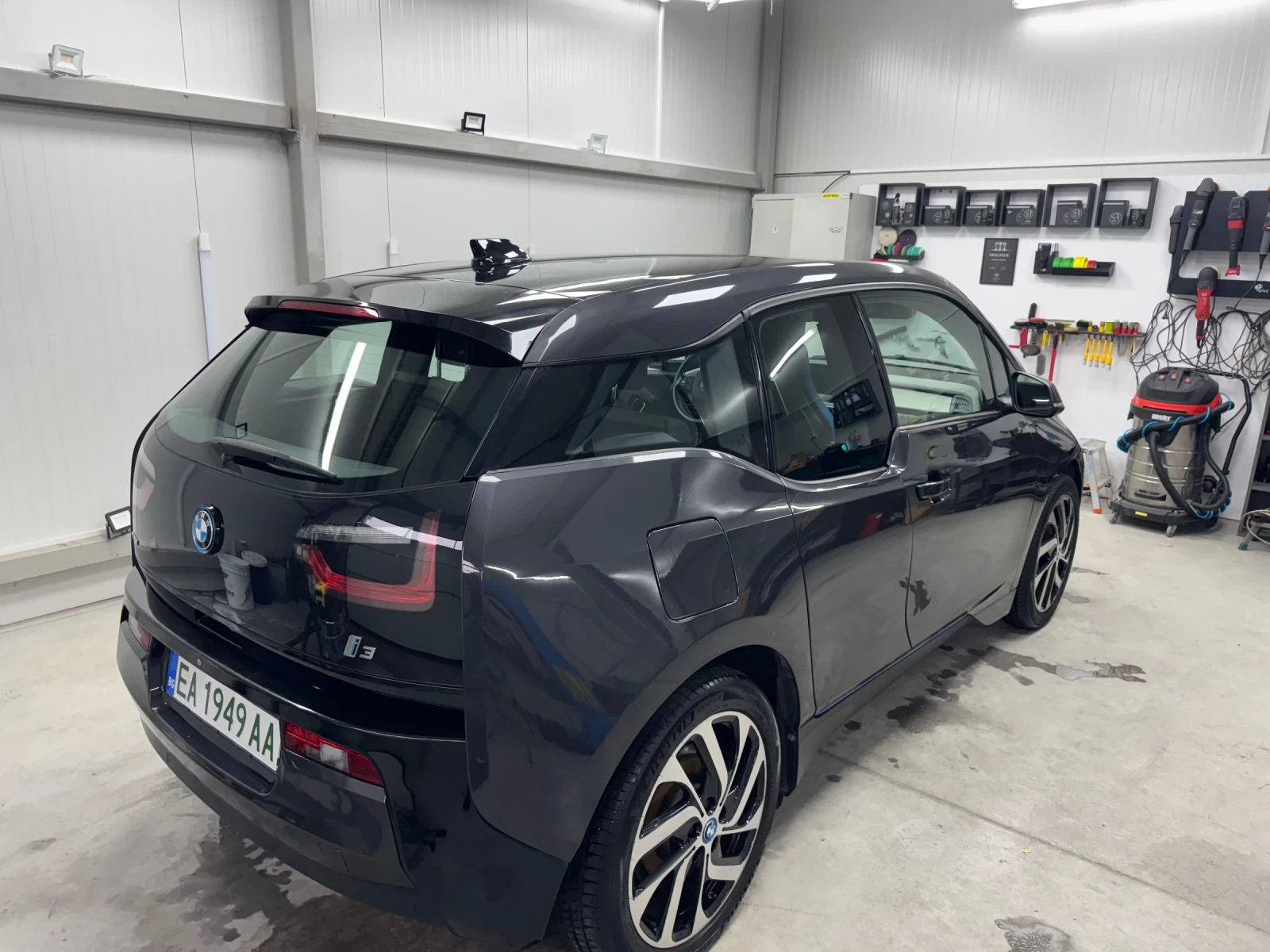 BMW i3  - изображение 2