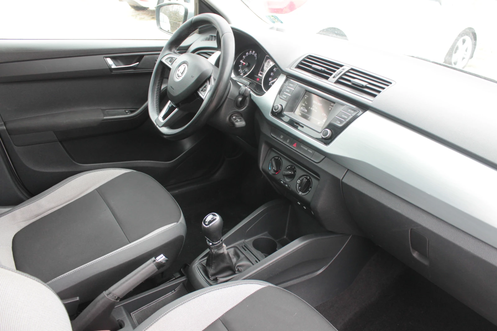 Skoda Fabia | Mobile.bg � ����������� 14