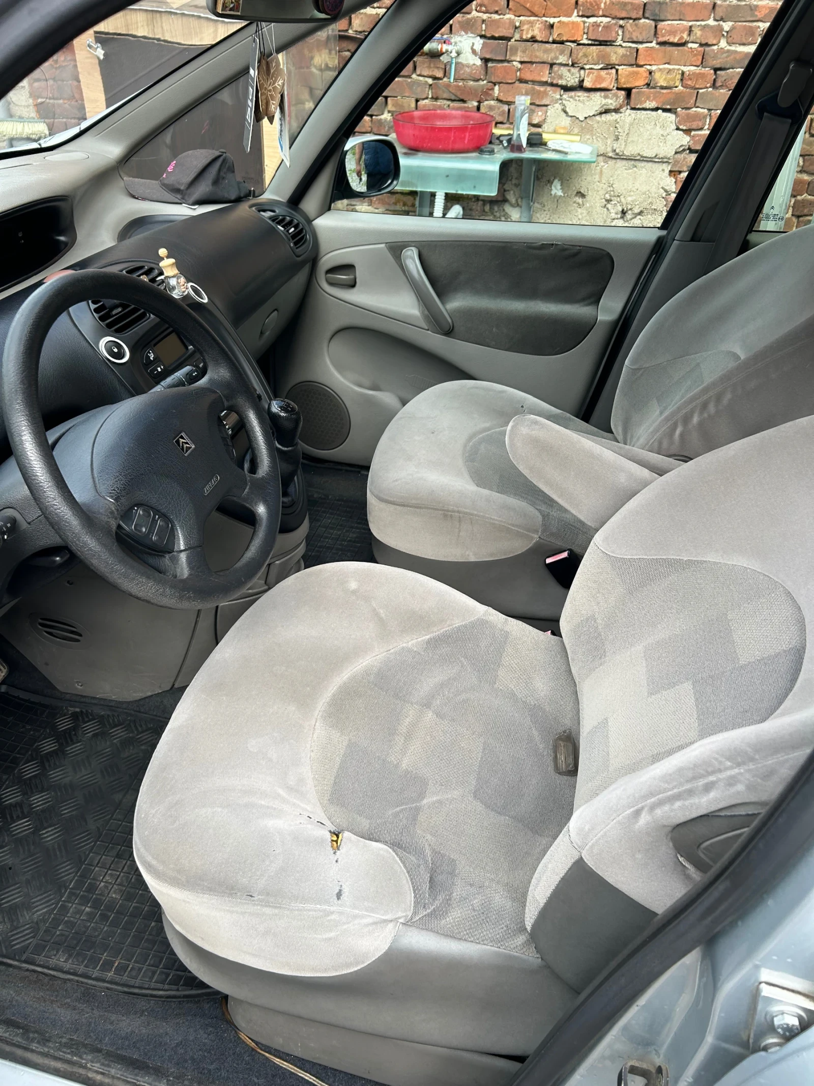 Citroen Xsara picasso 2.0 HDI - изображение 10