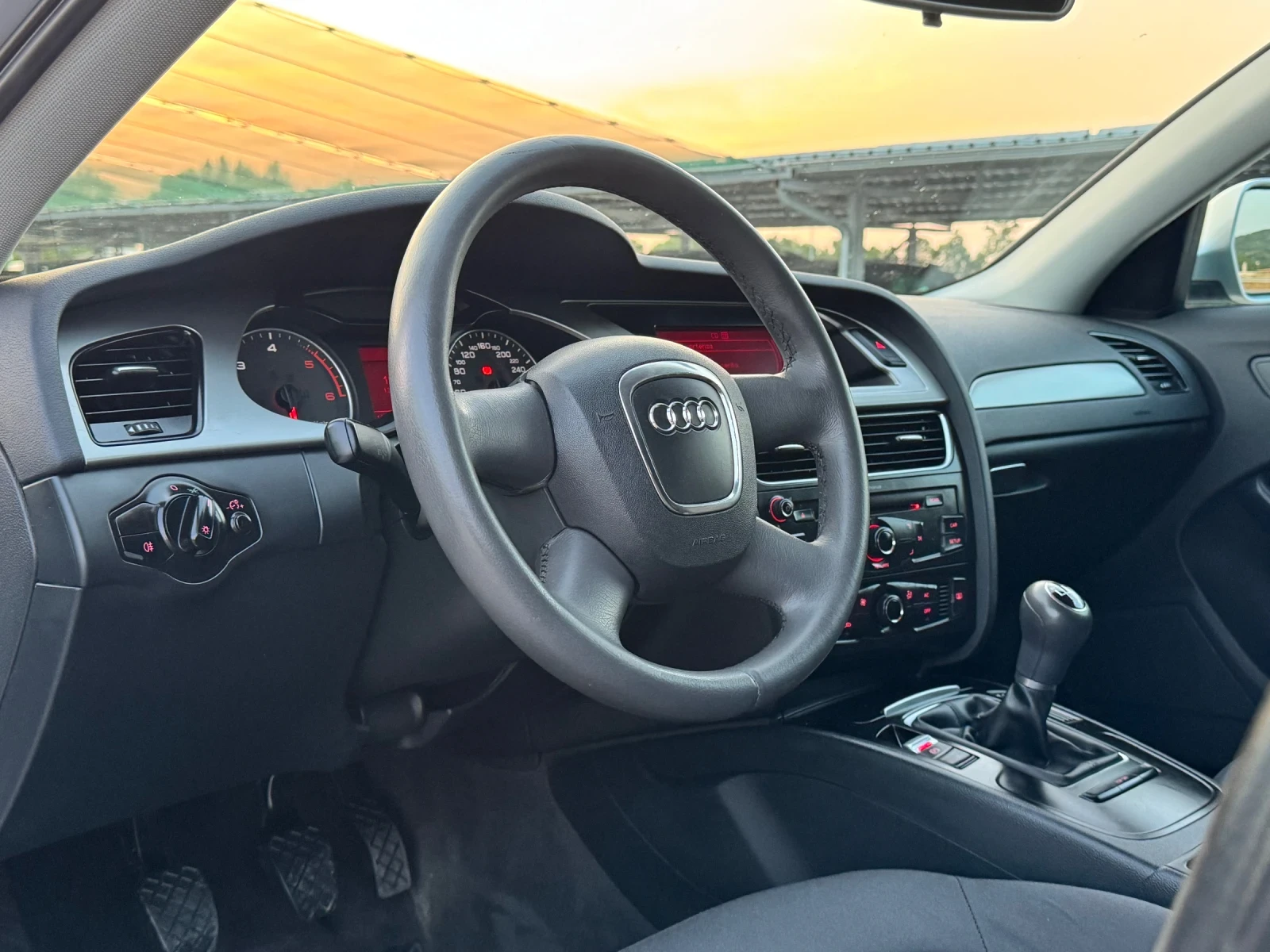 Audi A4 2.0TDI ИТАЛИЯ - изображение 5