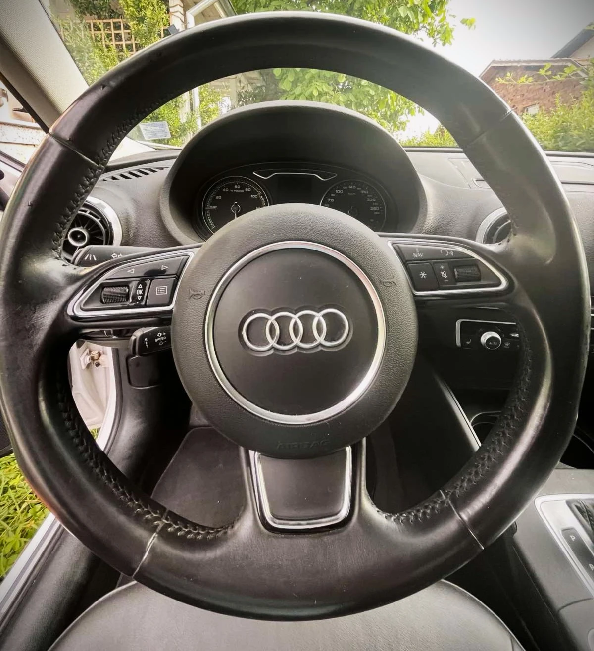 Audi A3 e-tron - изображение 5