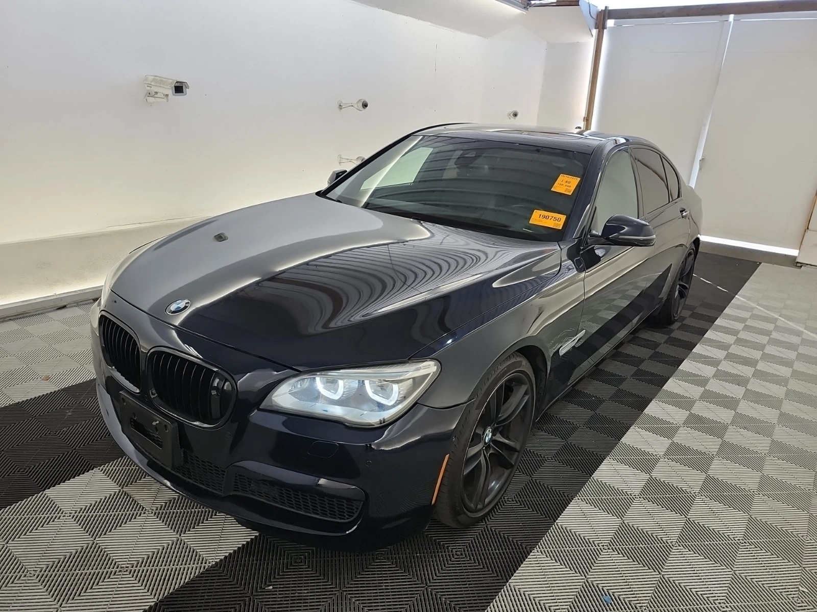 BMW 750 * CARFAX * БЕЗ ПЪРВОНАЧАЛНА ВНОСКА - изображение 2