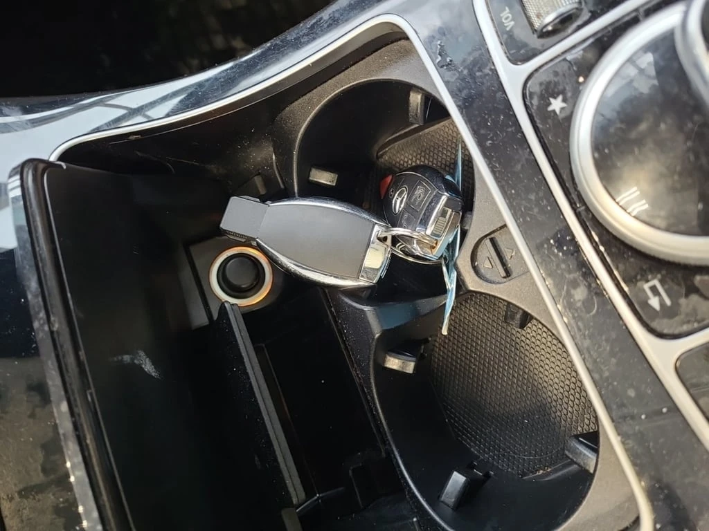 Mercedes-Benz C 300 * CARFAX * ���� �� �� | Mobile.bg � ����������� 10