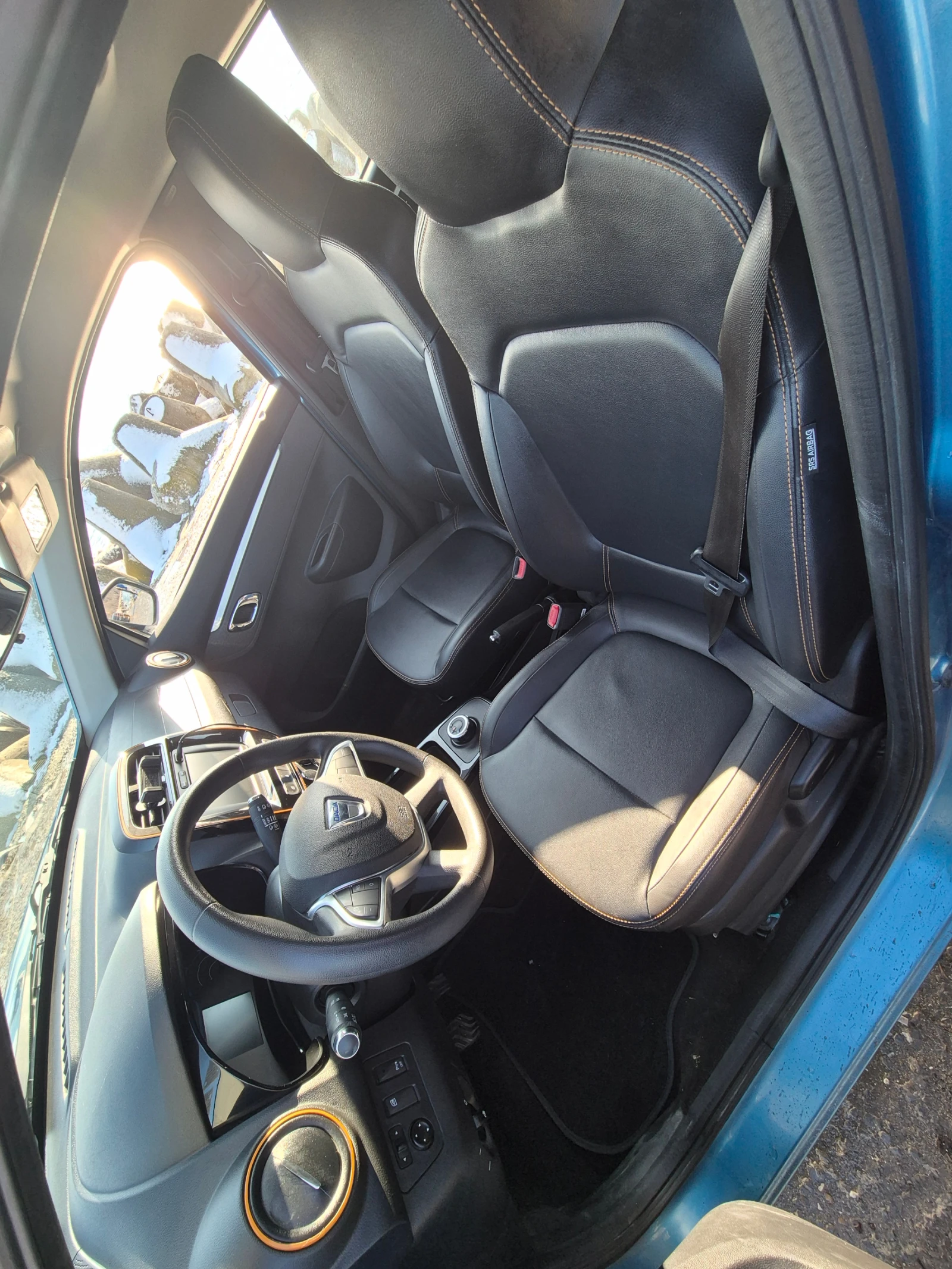 Dacia Spring Comfort Plus, снимка 14 - Автомобили и джипове - 54020048