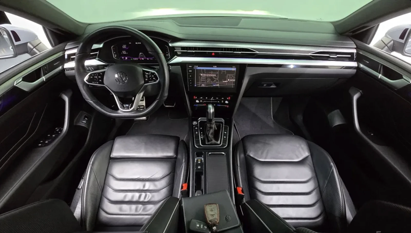 VW Arteon 2.0 TDI 4MOTION / R-line / 360 КАМЕРИ / ПАНОРАМА, снимка 6 - Автомобили и джипове - 54856537