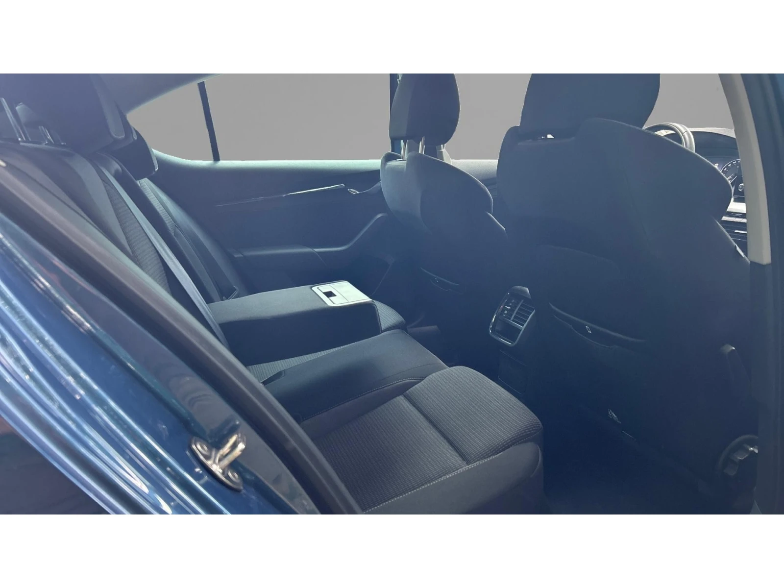 Skoda Octavia 1.5 Е-TSi  А/T, Месечна вноска от 255  , снимка 10 - Автомобили и джипове - 54996624
