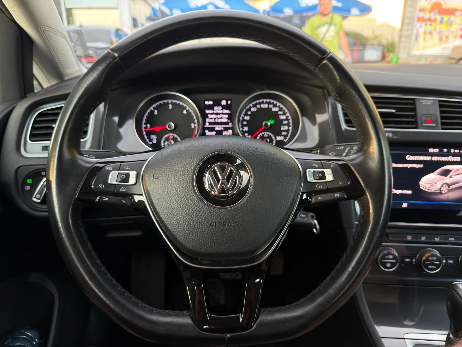 VW Golf, снимка 7 - Автомобили и джипове - 55332227