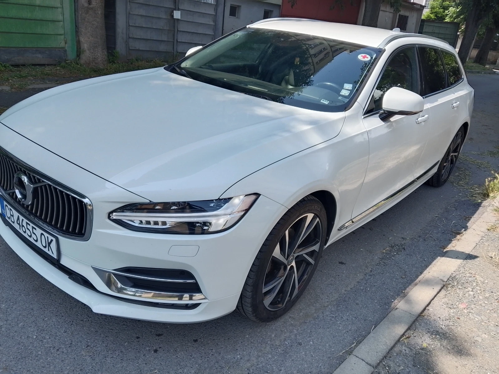Volvo V90 2.0 D4, снимка 2 - Автомобили и джипове - 55572212